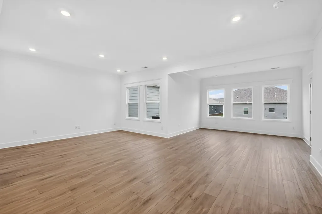 424 Charlie Place White House TN 37188
