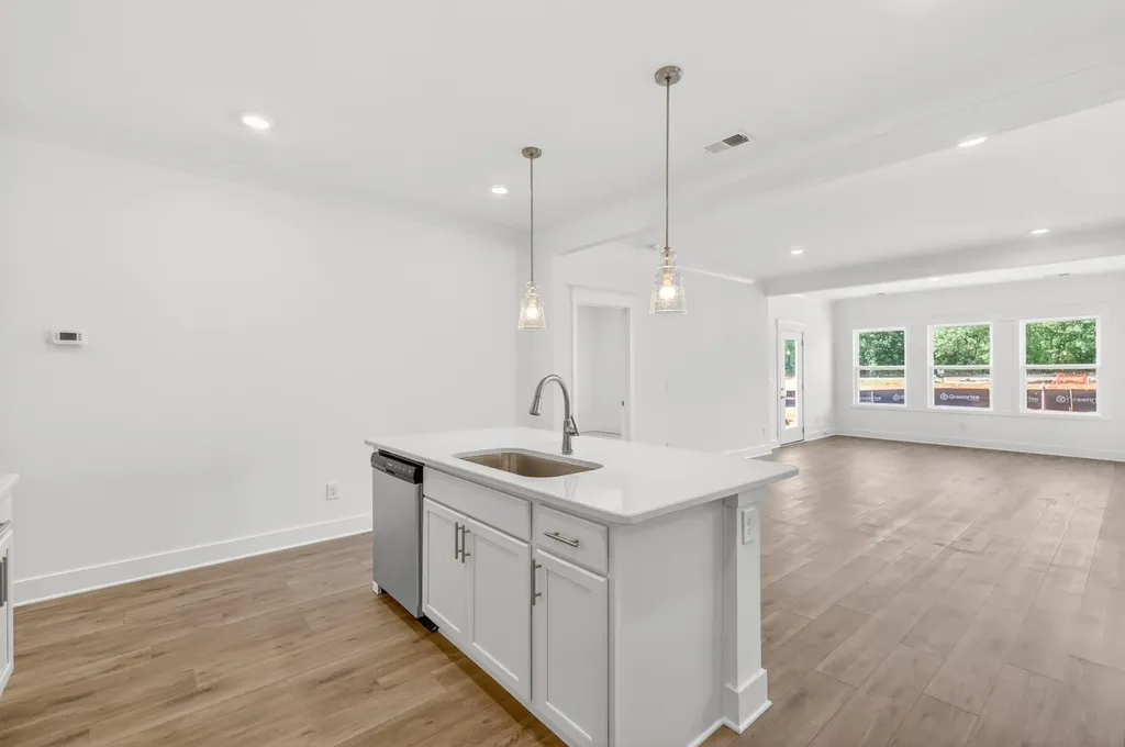 460 Charlie Place White House TN 37188