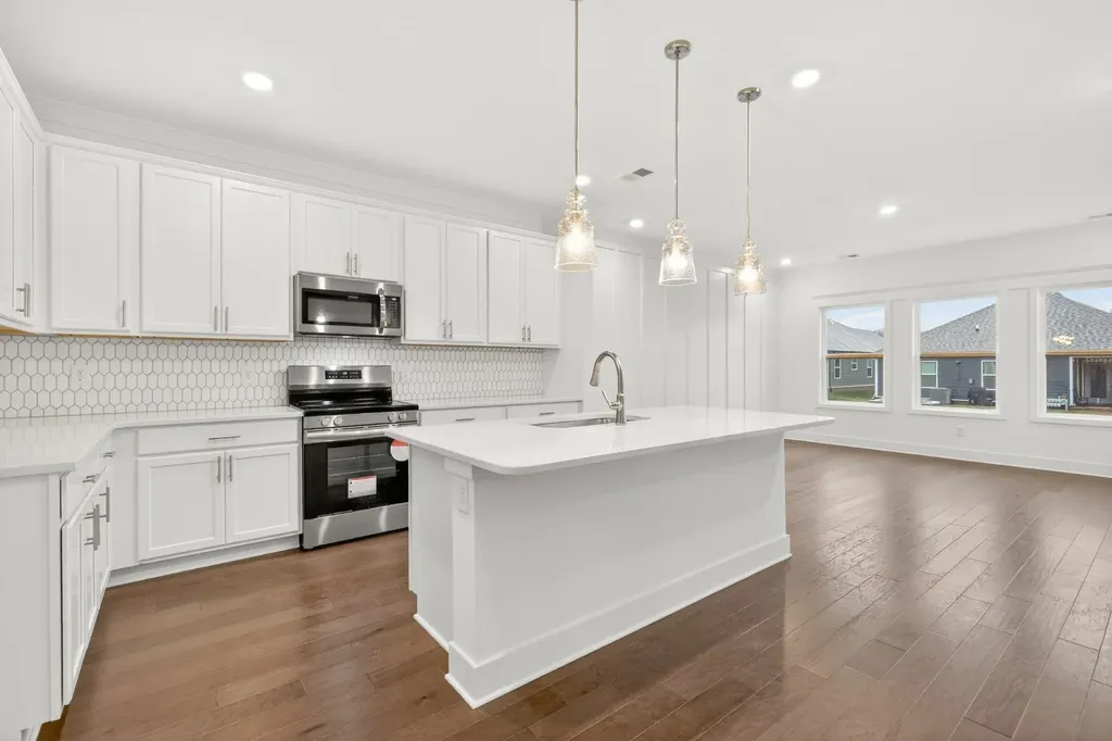 456 Charlie Place White House TN 37188
