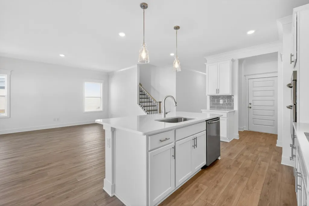 137 Yuma Lane White House TN 37188