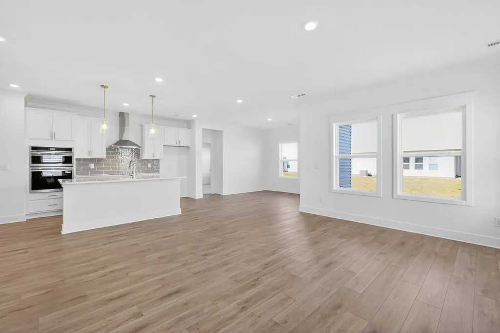 137 Yuma Lane White House TN 37188