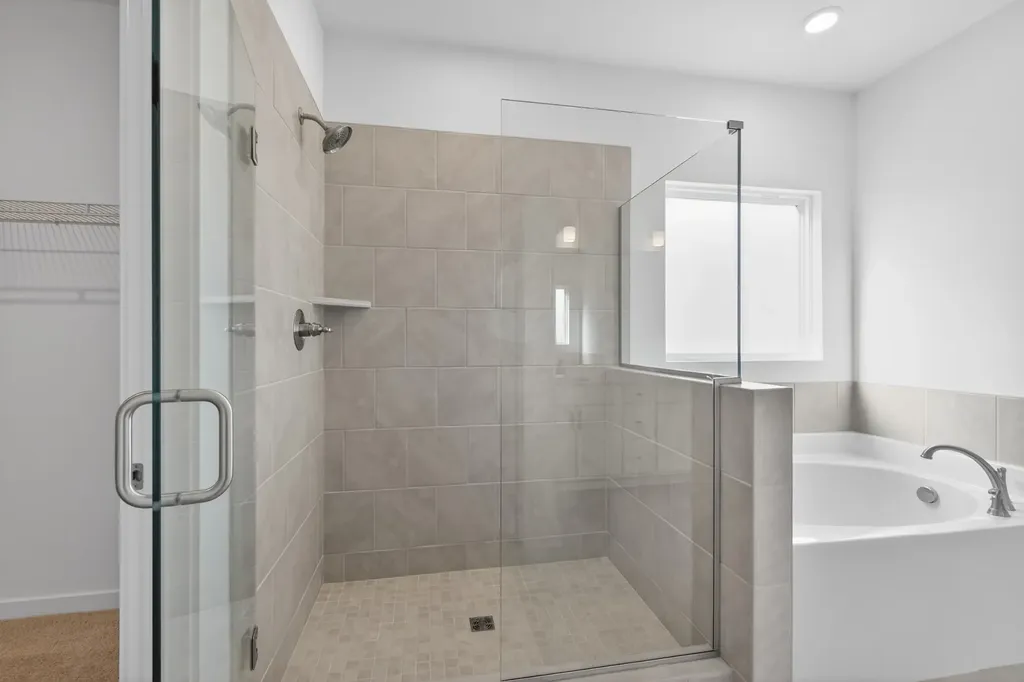 137 Yuma Lane White House TN 37188