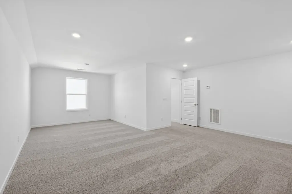 137 Yuma Lane White House TN 37188