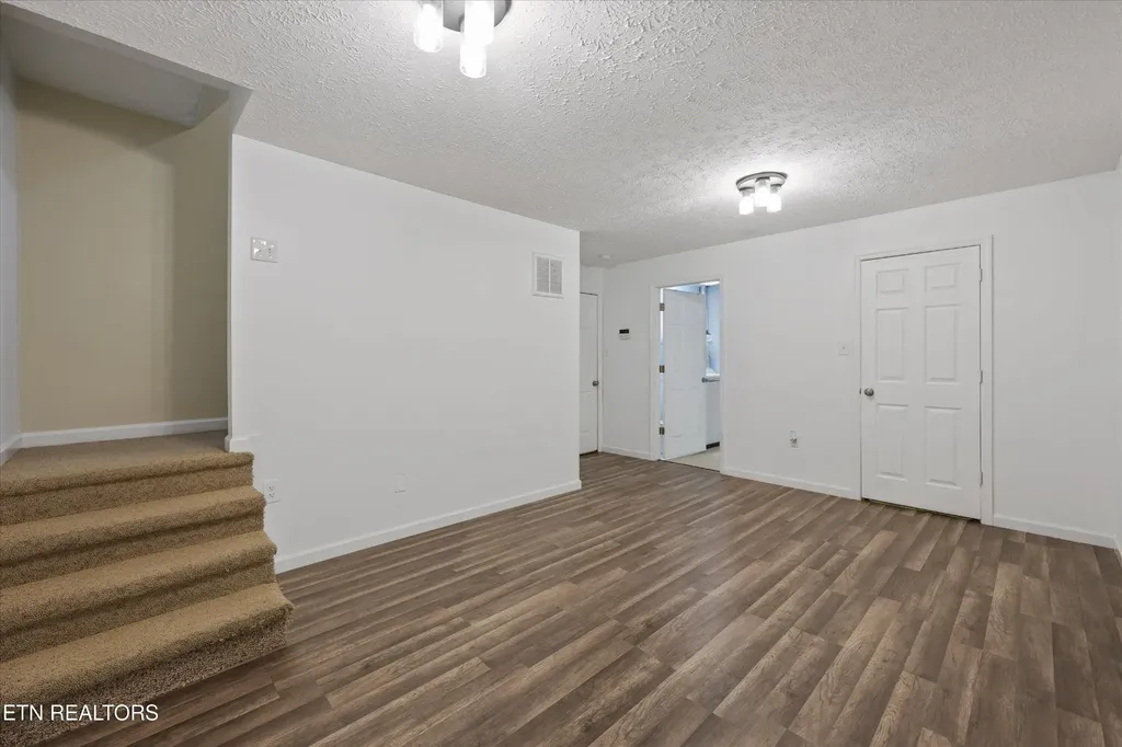 5956 Warrenpark Lane Knoxville TN 37912