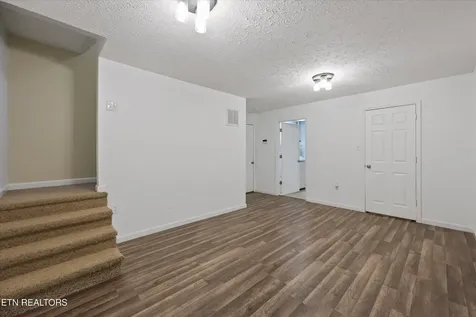 5956 Warrenpark Lane Knoxville TN 37912
