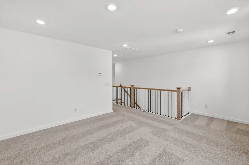 3296 Ventura Avenue White House TN 37188