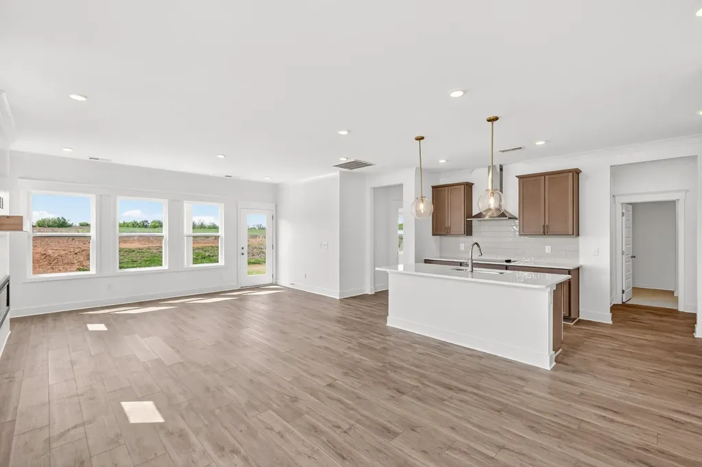 3296 Ventura Avenue White House TN 37188