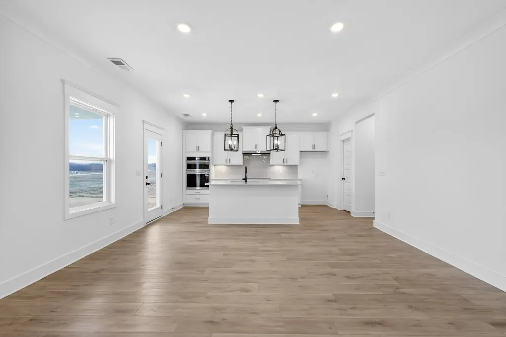141 Yuma Lane White House TN 37188