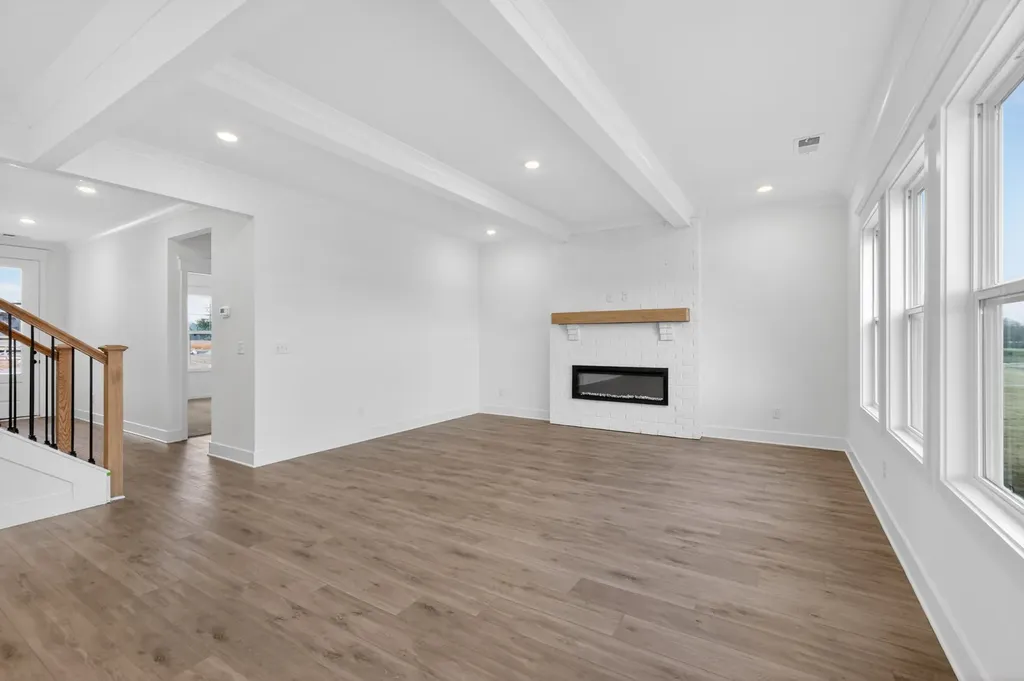 148 Yuma Lane White House TN 37188