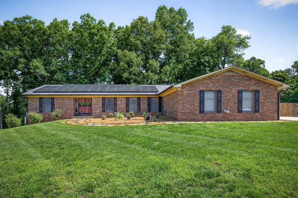 1331 Apple Valley Court Cookeville TN 38501