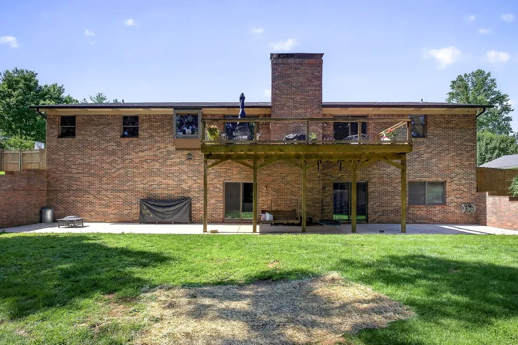 1331 Apple Valley Court Cookeville TN 38501