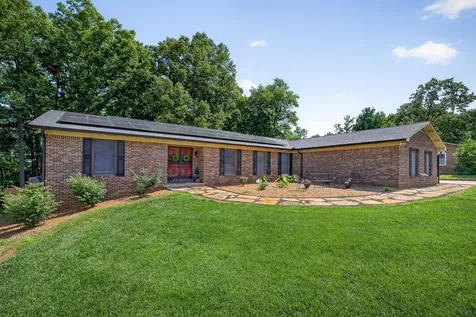1331 Apple Valley Court Cookeville TN 38501
