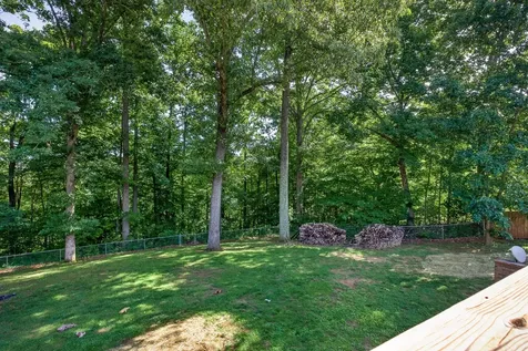 1331 Apple Valley Court Cookeville TN 38501