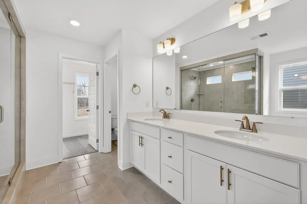 3220 Ventura Avenue White House TN 37188