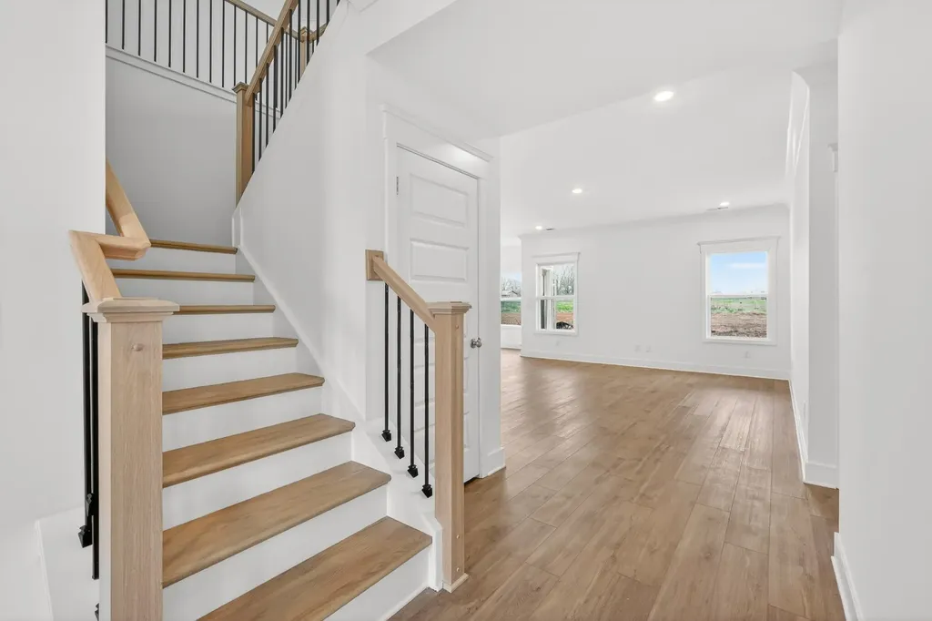 3220 Ventura Avenue White House TN 37188
