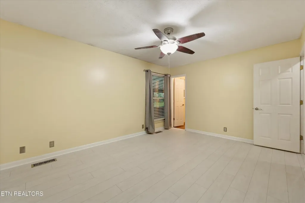 1117 Rain Tree Road Knoxville TN 37923