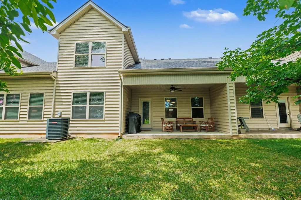 4407 Sunday Silence Way Murfreesboro TN 37128
