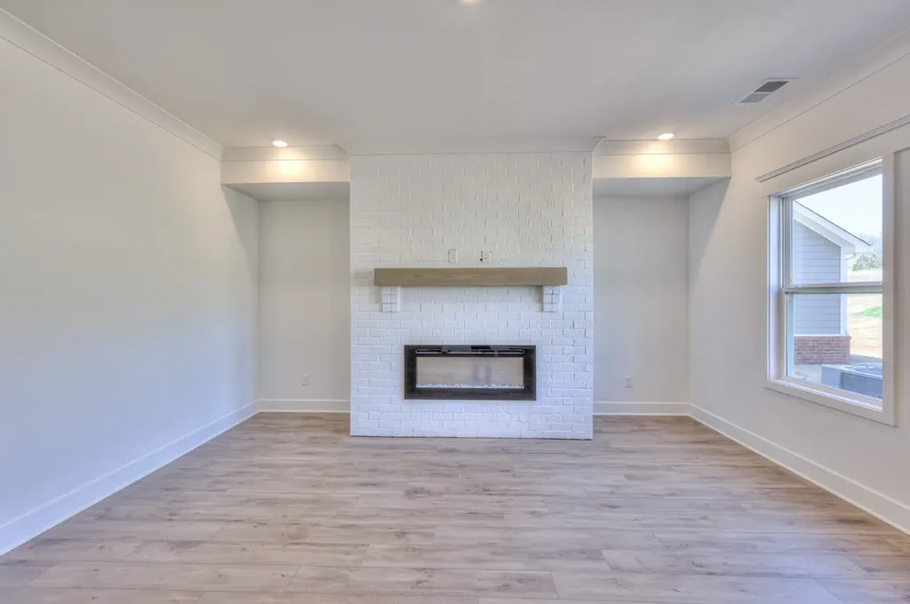 2213 Layla Lane White House TN 37188
