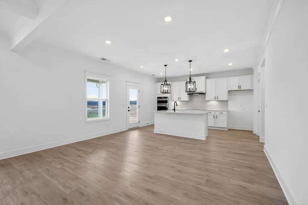 153 Yuma Lane White House TN 37188