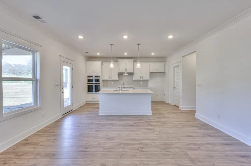 2176 Layla Lane White House TN 37188