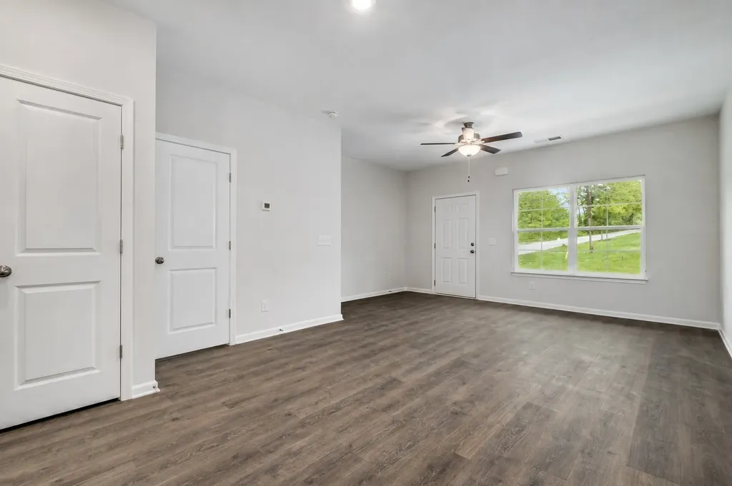347 Kristen Court Columbia TN 38401