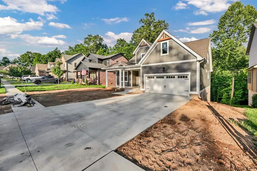 229 Birnam Wood Trace Clarksville TN 37043