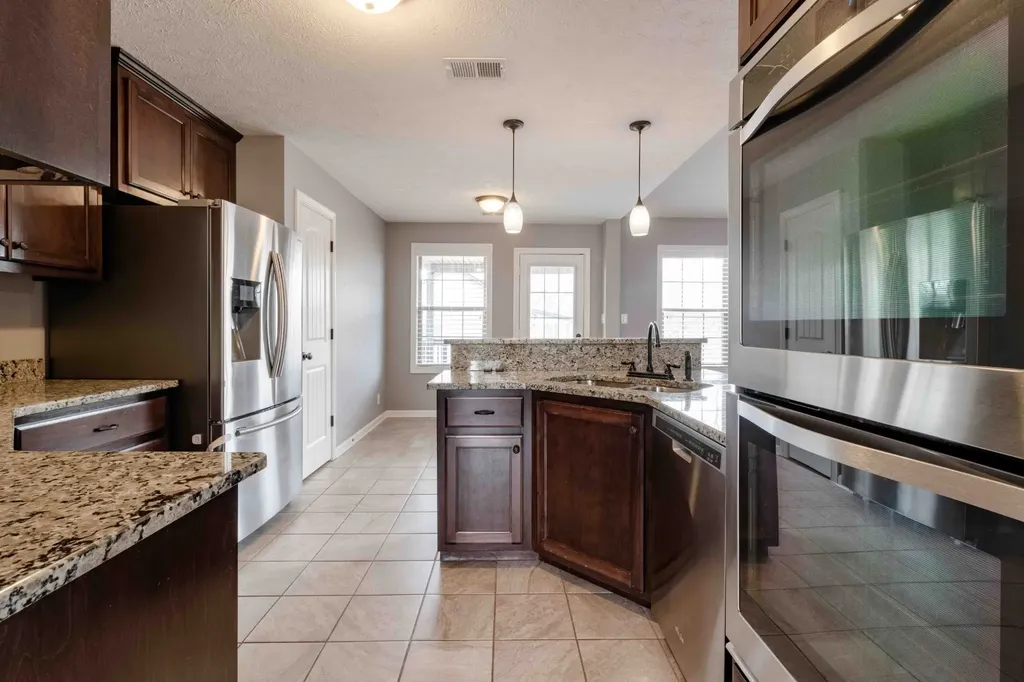 1063 Freedom Drive Clarksville TN 37042
