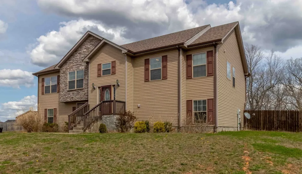 1063 Freedom Drive Clarksville TN 37042