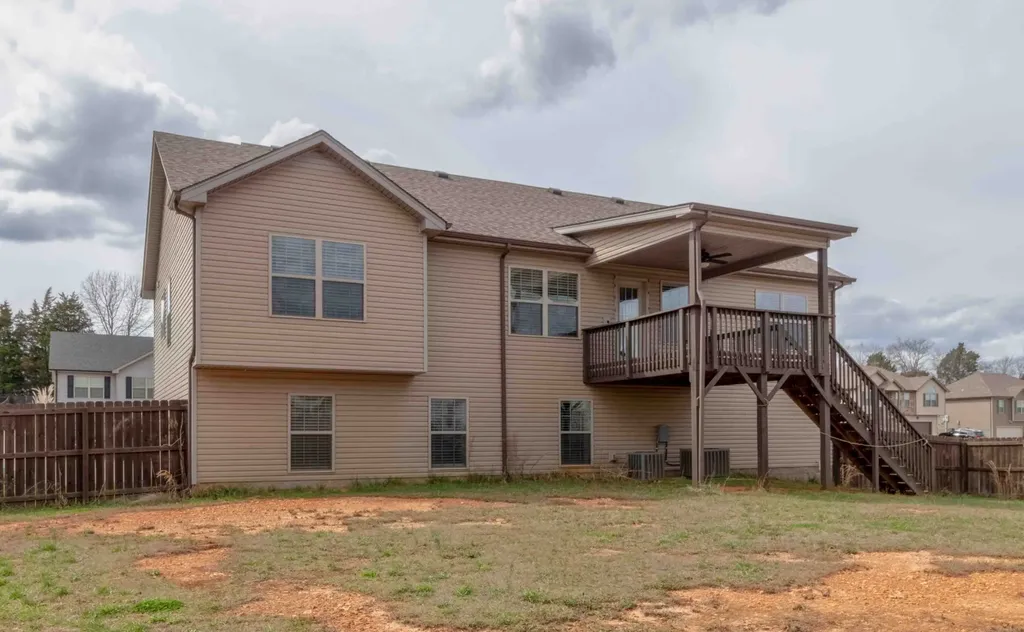 1063 Freedom Drive Clarksville TN 37042