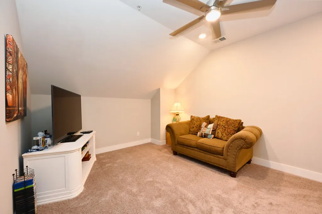 1144 Lock 4 Road Gallatin TN 37066