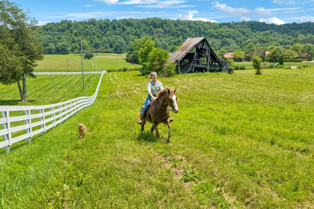 5185 Old Harding Road Franklin TN 37064