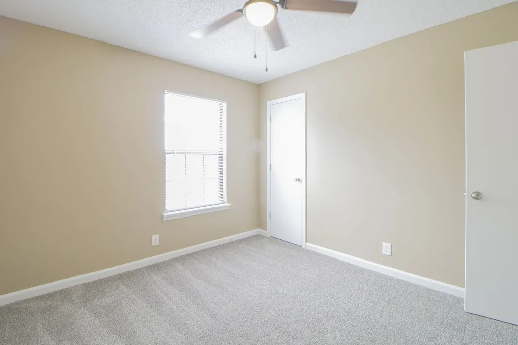 2550 Old Russellville Pike #3 Clarksville TN 37040