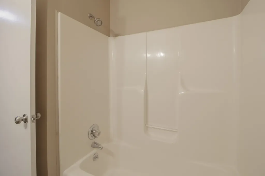 2550 Old Russellville Pike #3 Clarksville TN 37040