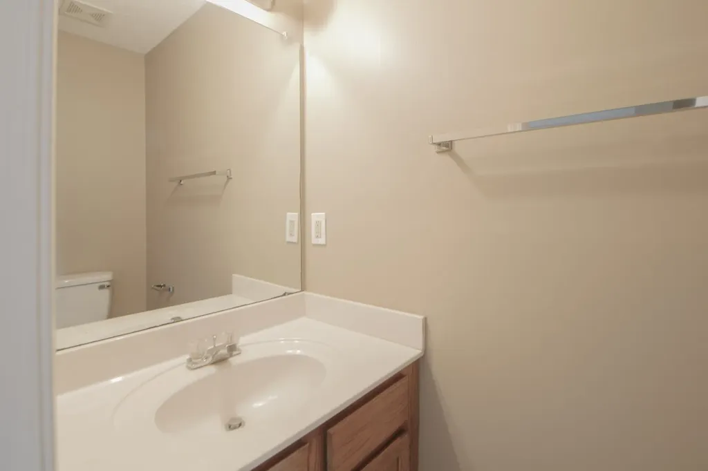 2550 Old Russellville Pike #3 Clarksville TN 37040