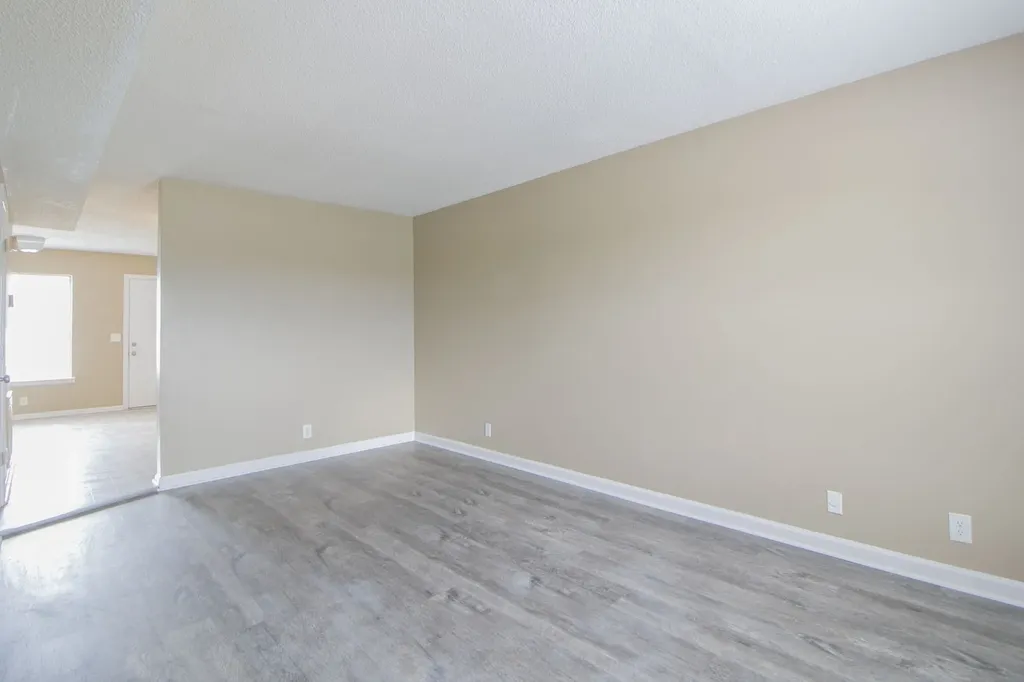 2550 Old Russellville Pike #3 Clarksville TN 37040