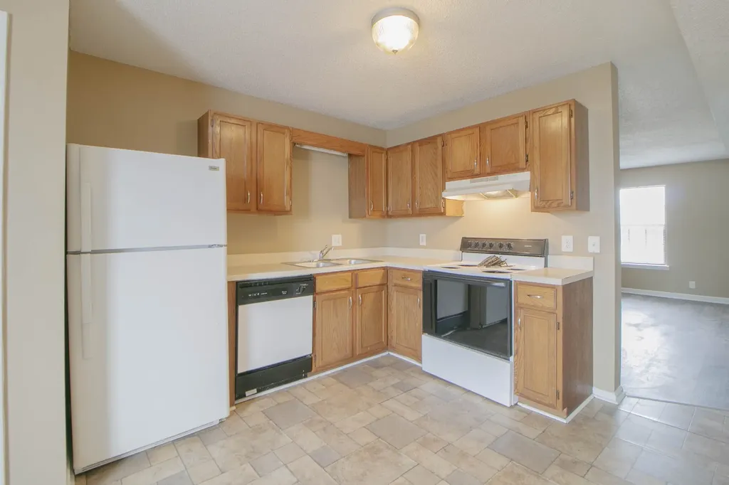 2550 Old Russellville Pike #3 Clarksville TN 37040