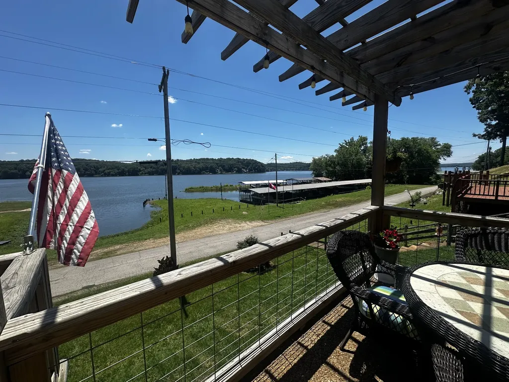 45 Creek View Lane Waverly TN 37185
