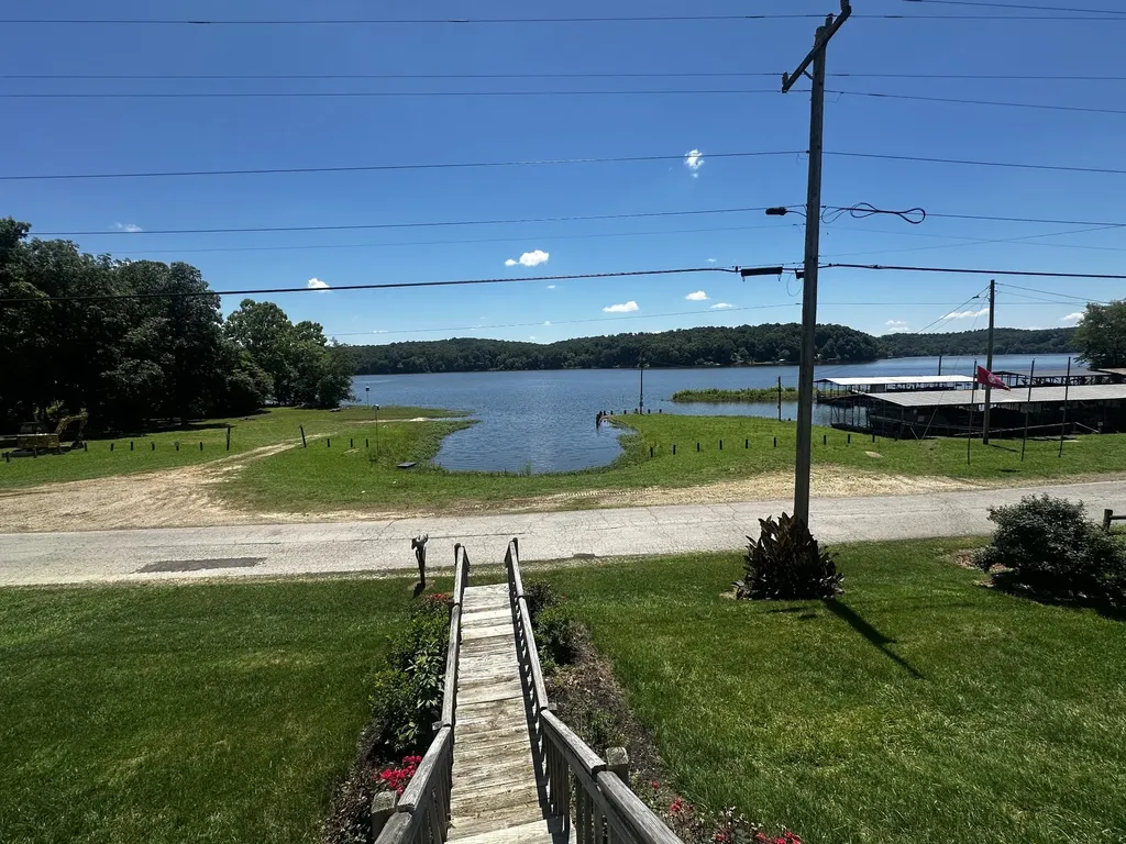 45 Creek View Lane Waverly TN 37185