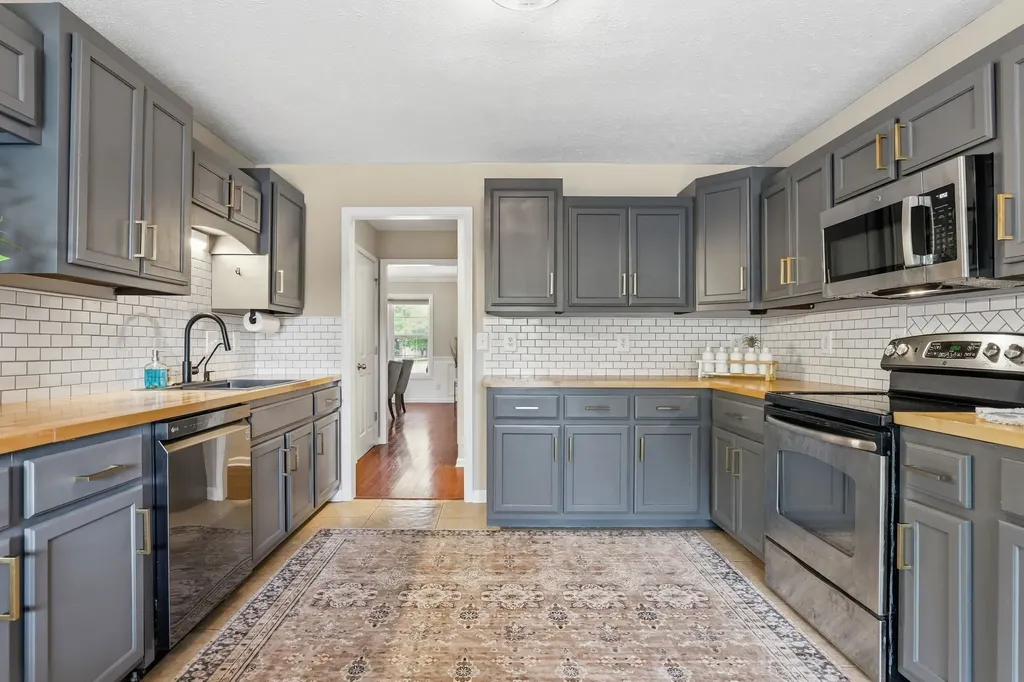 956 Beldon Station Lane Clarksville TN 37040