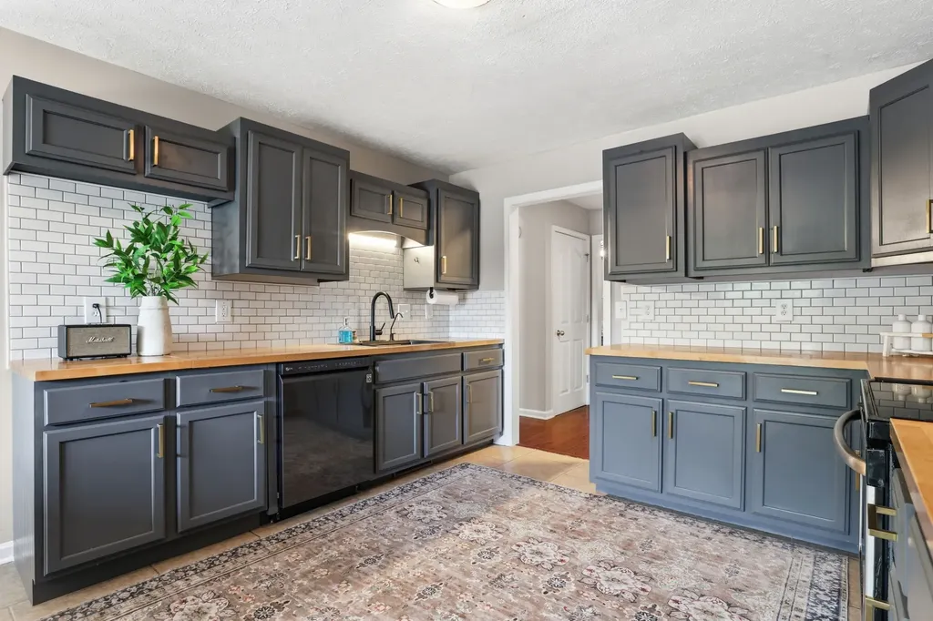 956 Beldon Station Lane Clarksville TN 37040