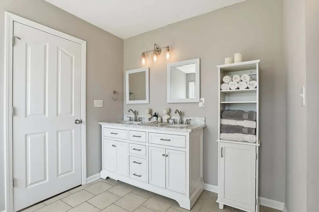 956 Beldon Station Lane Clarksville TN 37040