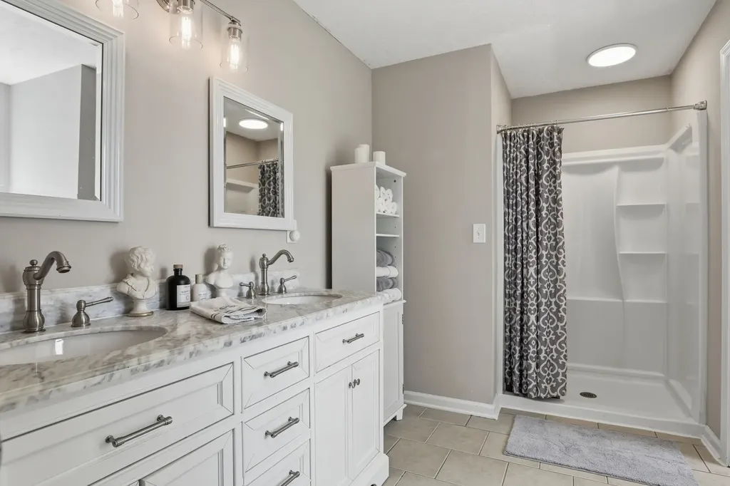 956 Beldon Station Lane Clarksville TN 37040