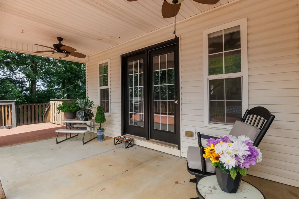 956 Beldon Station Lane Clarksville TN 37040