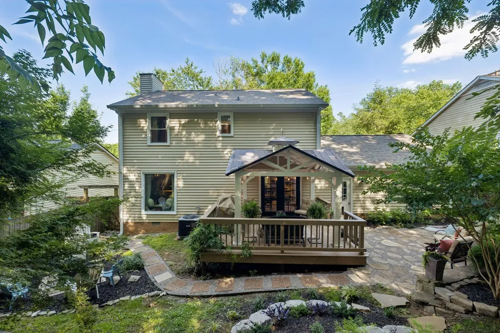 5313 Hunters Ridge Nashville TN 37211