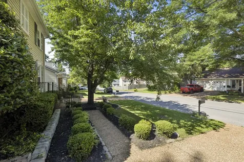 5313 Hunters Ridge Nashville TN 37211