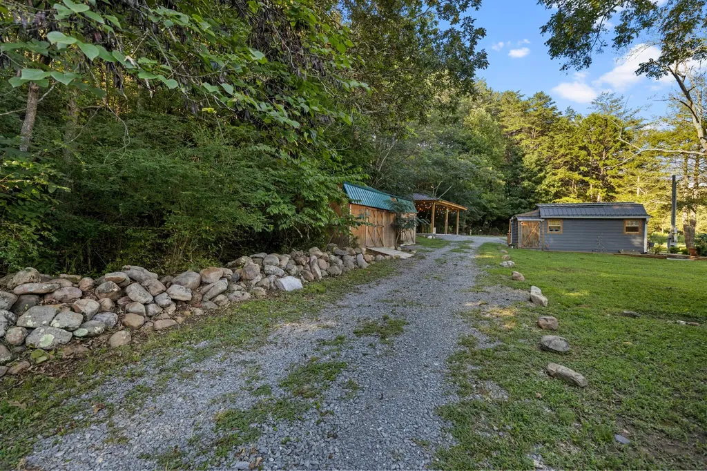 3584 Mason Road Rising Fawn GA 30738