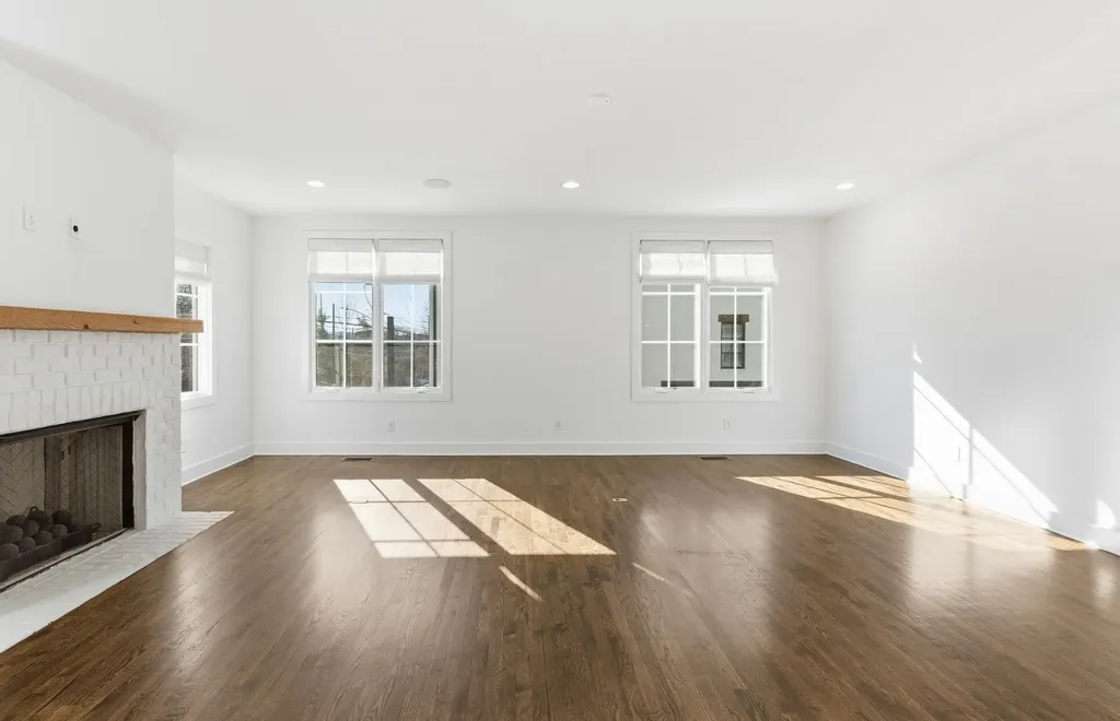 519 Chesterfield Avenue Nashville TN 37212