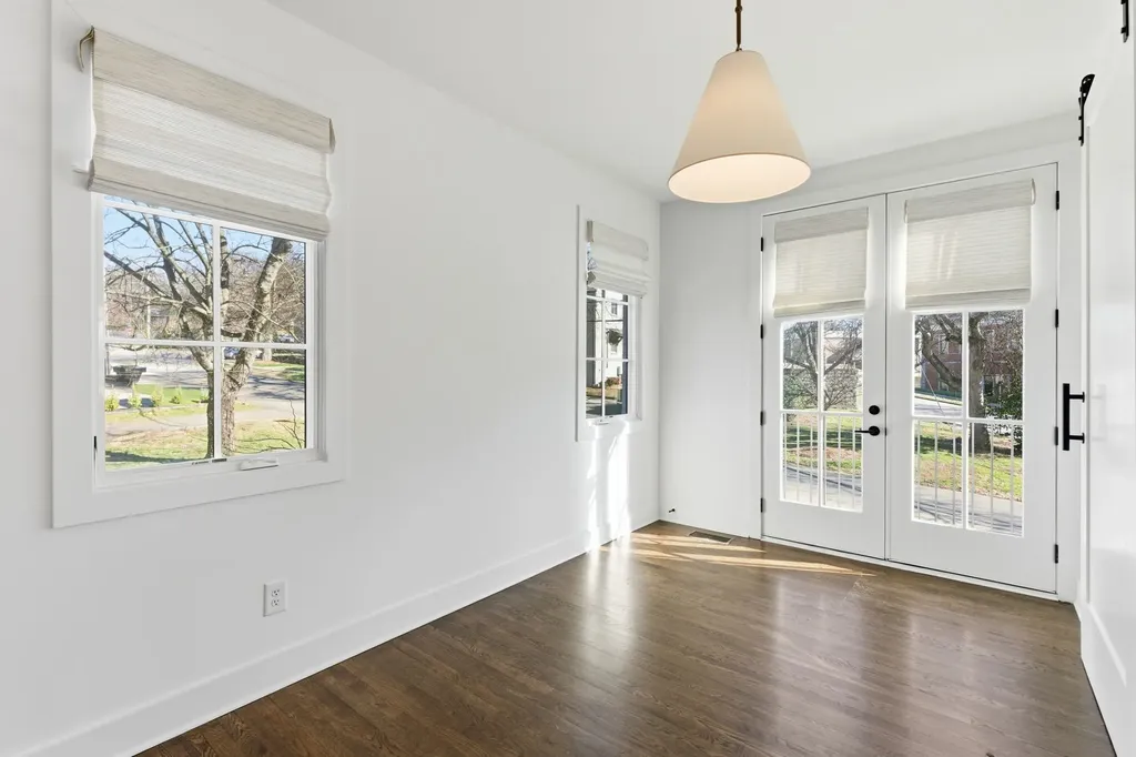 519 Chesterfield Avenue Nashville TN 37212