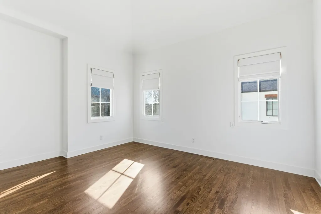 519 Chesterfield Avenue Nashville TN 37212