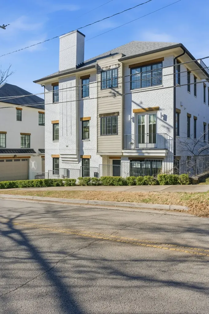 519 Chesterfield Avenue Nashville TN 37212